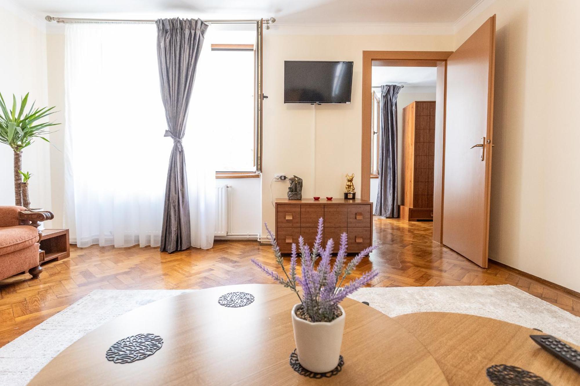 Supreme Deer Apartment Brasov Luaran gambar